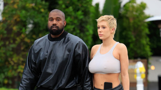  

Kanye West a Bianca Censori
