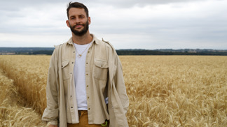  Simon Porte de Jacquemus