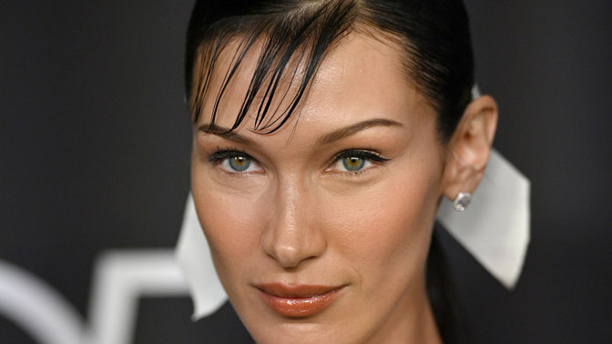  

Doll brows aka panenkovské obočí v podání Belly Hadid
