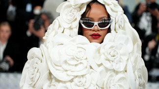  

Rihanna na Met Gala 2023
