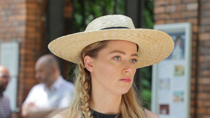  

Amber Heard ve Španělsku
