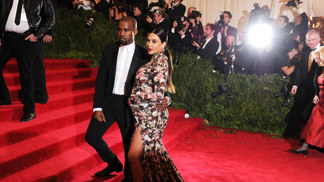  

Kim Kardashian a Kayne West poprvé na Met Gala 
