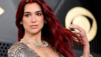  

Dua Lipa v nové barvě vlasů
