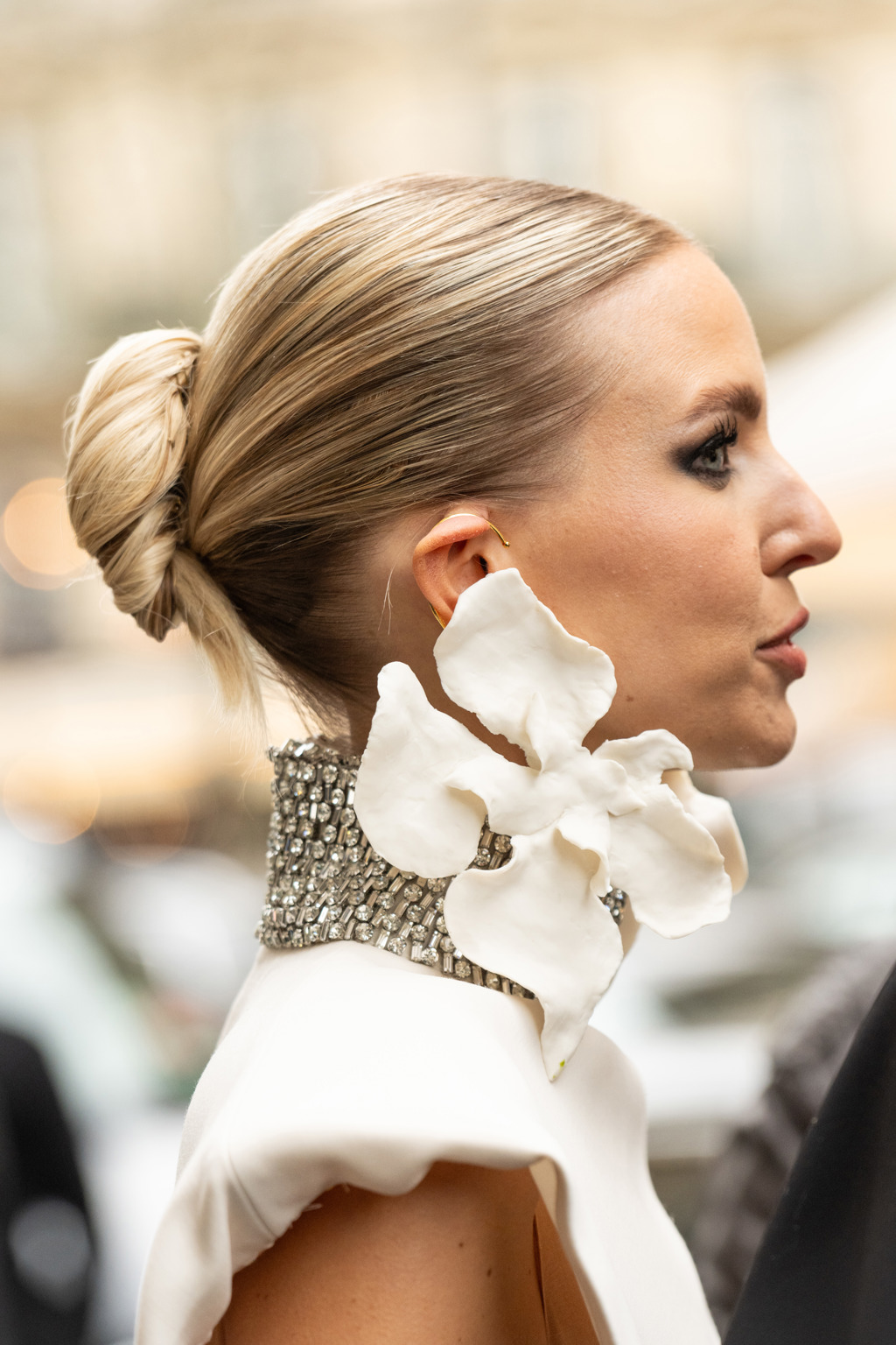 Svatební účesy podle street style trendů Svatební účesy podle street style trendů