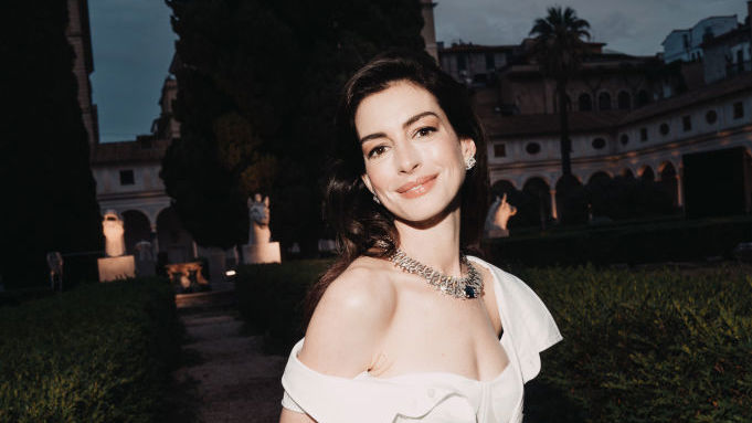 Anne Hathaway na Bulgari party
