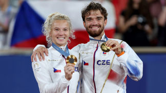 Siniakova, Mácháč
