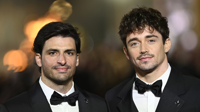  Nejpřitažlivější jezdci F1 Carlos Sainz a Charles Leclerc