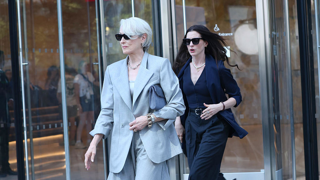 Anne Hathaway, Meryl Streep Anne Hathaway, Meryl Streep