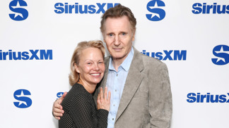 Pamela Anderson a Liam Neeson Pamela Anderson a Liam Neeson