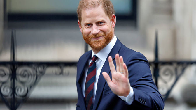 Návrat ztraceného syna. Princ Harry už oslaví narozeniny doma v Británii. Z černé ovce se stal muž toužící po smíru