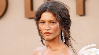 Zendaya jako vzor: Takhle by mělo vypadat líčení v roce 2026! Díky stipling štětci se stanete profesionálkou