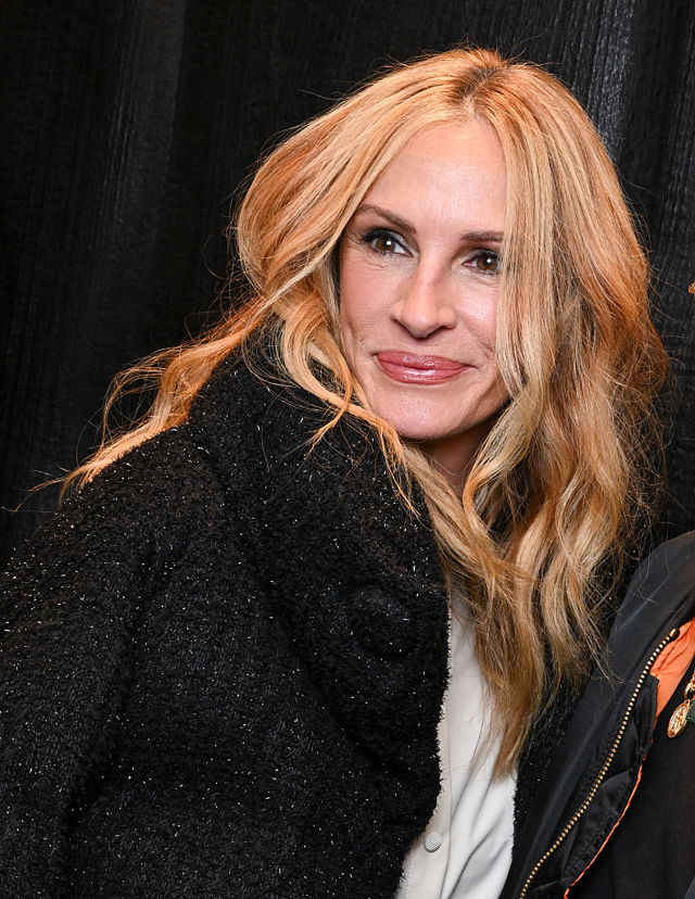 Kulma, na kterou nedá dopustit Julia Roberts. S tímto nástrojem zvládnete vlny, i když jste dosud nevěděla, jak na to
