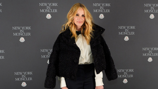 Kulma, na kterou nedá dopustit Julia Roberts. S tímto nástrojem zvládnete vlny, i když jste dosud nevěděla, jak na to Kulma, na kterou nedá dopustit Julia Roberts. S tímto nástrojem zvládnete vlny, i když jste dosud nevěděla, jak na to