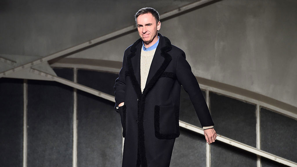 Nejzásadnější modely od Rafa Simonse brzy v prodeji Nejzásadnější modely od Rafa Simonse brzy v prodeji