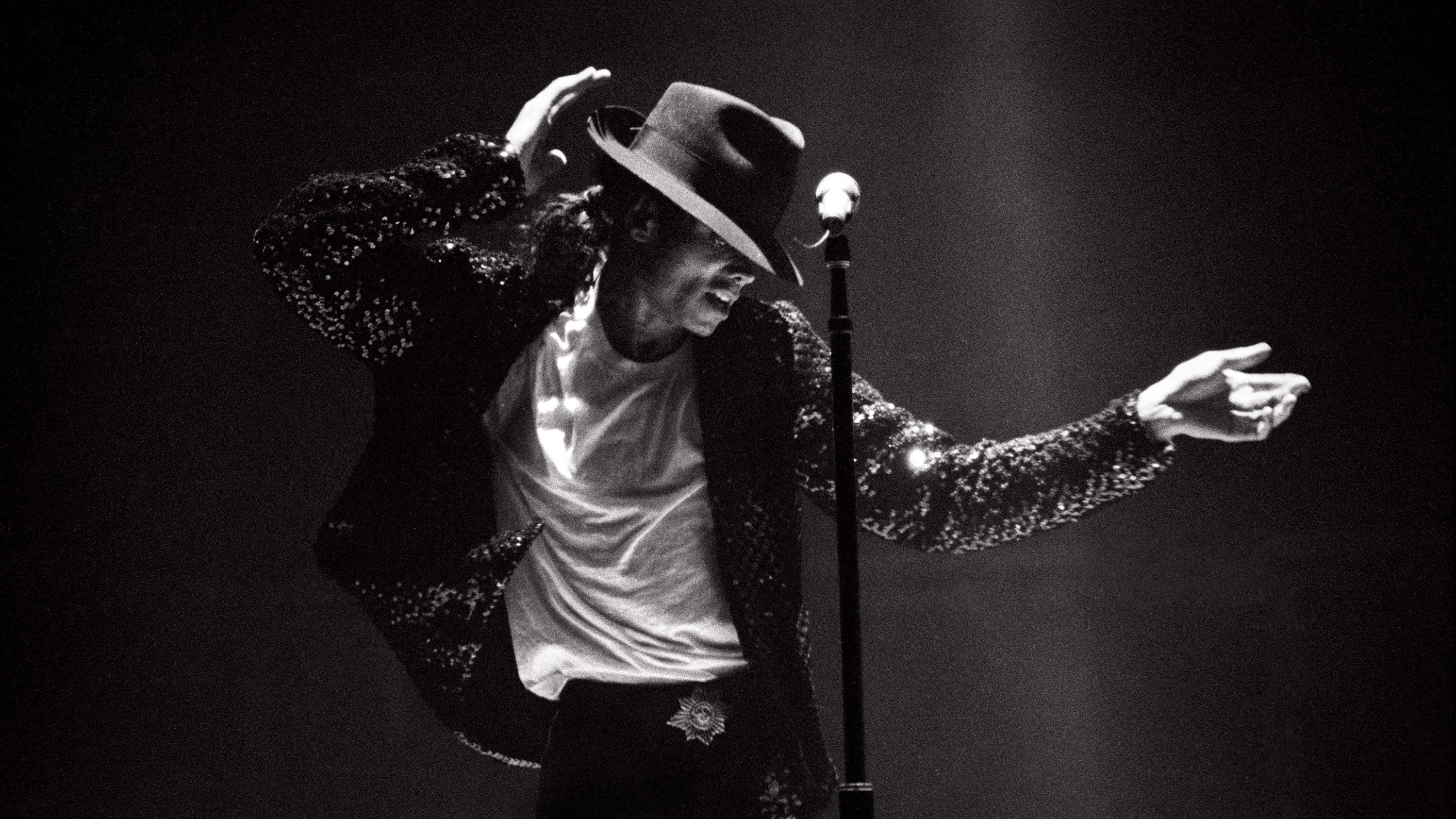  

Michael Jackson
