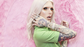 Jeffree Star oslavuje!