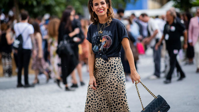 5 způsobů, jak nosit slip skirt 5 způsobů, jak nosit slip skirt