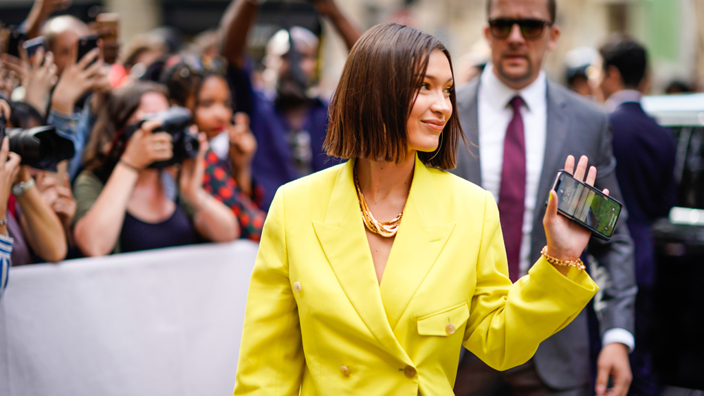 Bella Hadid odhalila nejpopulárnější barvu očních stínů tohoto léta Bella Hadid odhalila nejpopulárnější barvu očních stínů tohoto léta