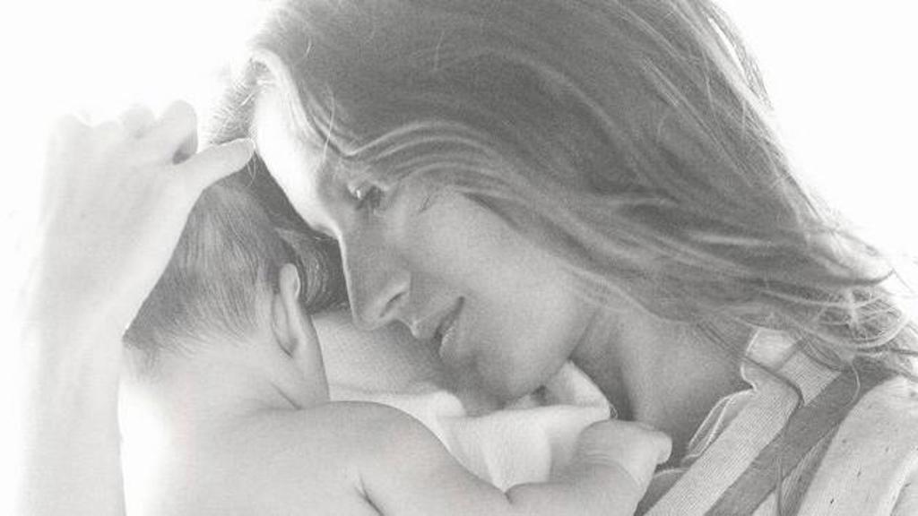 Gisele Bündchen je máma. Podruhé! Gisele Bündchen je máma. Podruhé!