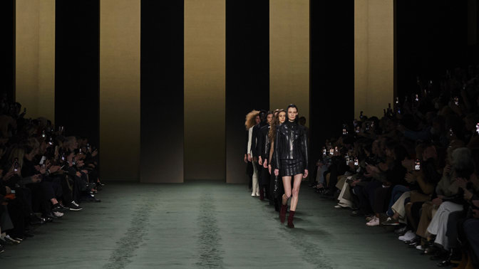  

HERMÈS Ready to Wear Fall Winter 2022
