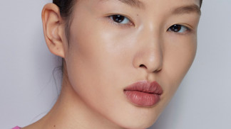 Lip blushing