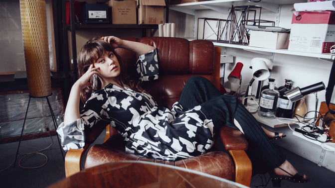 Exkluzivně: H&M Studio SS18 v podání Jenovéfy Bokové