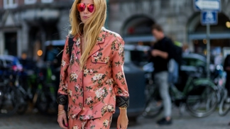 ELLE Trend: Kytky od hlavy k patě - top boty, šaty, džíny a kabelky
