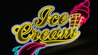 LOVE LED NEON
