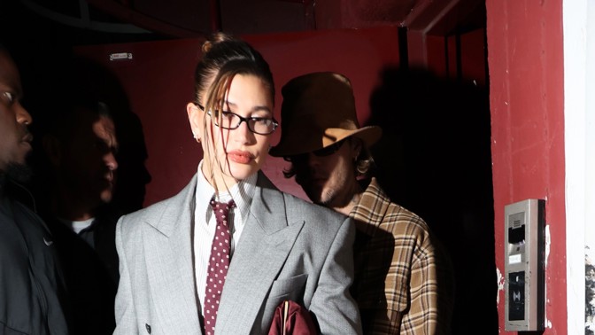 Kdo je tady Mob Boss? Hailey Bieber diktuje další trend