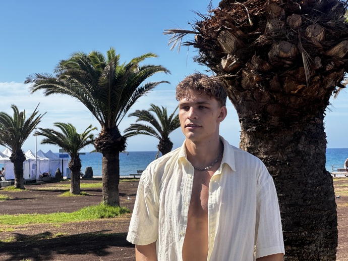 Jan Vémola hledá lásku v Love Islandu.
