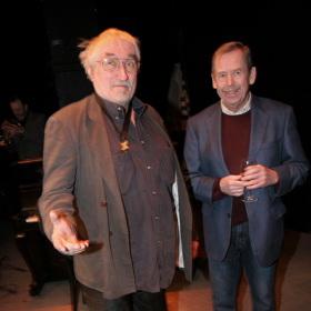 Václav Havel a Pavel Landovský měli společný rok narození - 1936.