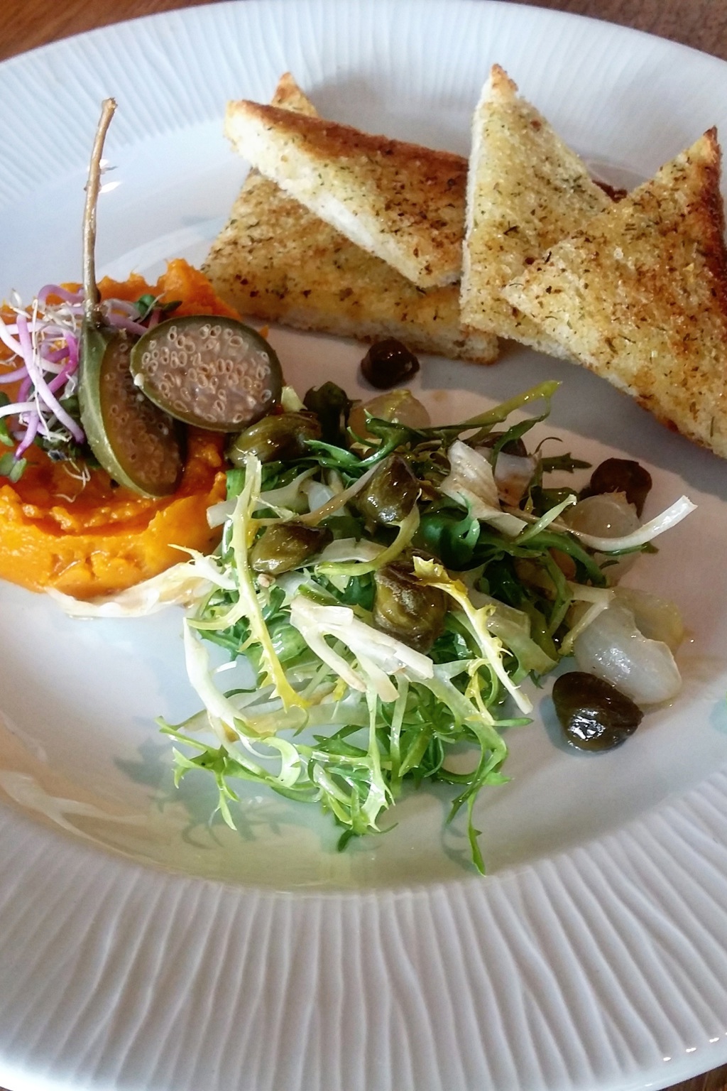 ELLE Menu: Dýňový tatarák z Panské zahrady ELLE Menu: Dýňový tatarák z Panské zahrady