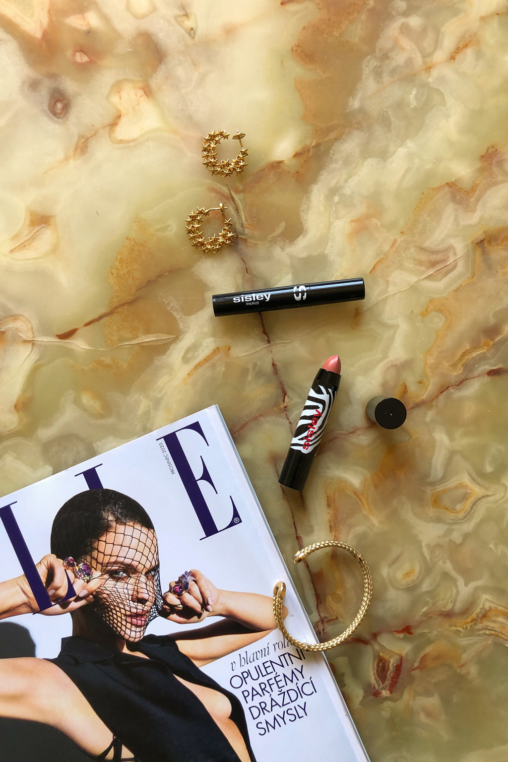 ELLE 12/2020
