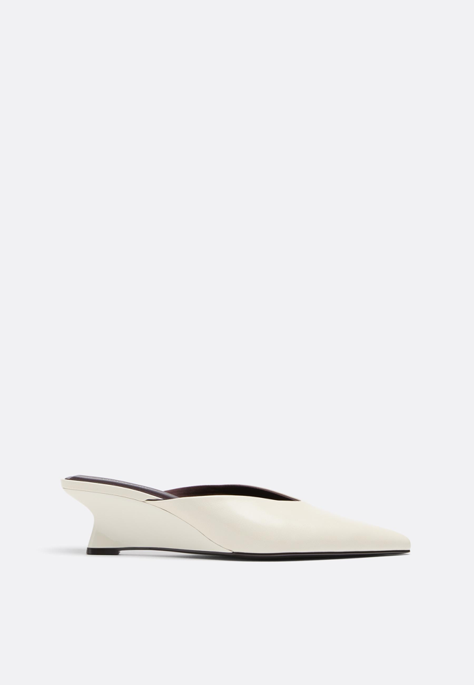 Mules na klínku, Stradivarius, 799 Kč