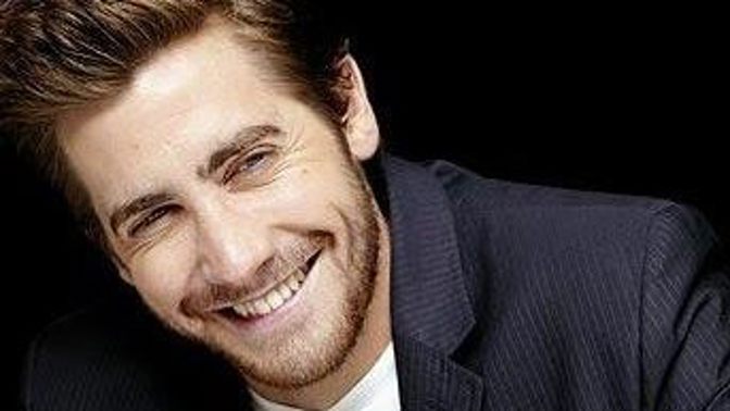 Jake Gyllenhaal randí s Rachel Bilson