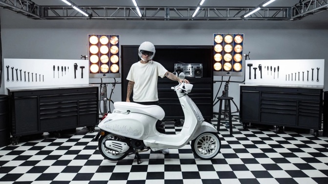 Justin Bieber x Vespa Justin Bieber x Vespa