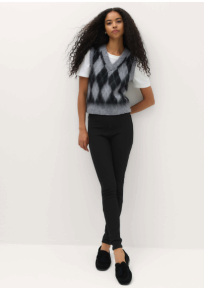 Jeggins s vyšším pasem, Marks&Spencer, 769 Kč, prodává Zoot Jeggins s vyšším pasem, Marks&Spencer, 769 Kč, prodává Zoot
