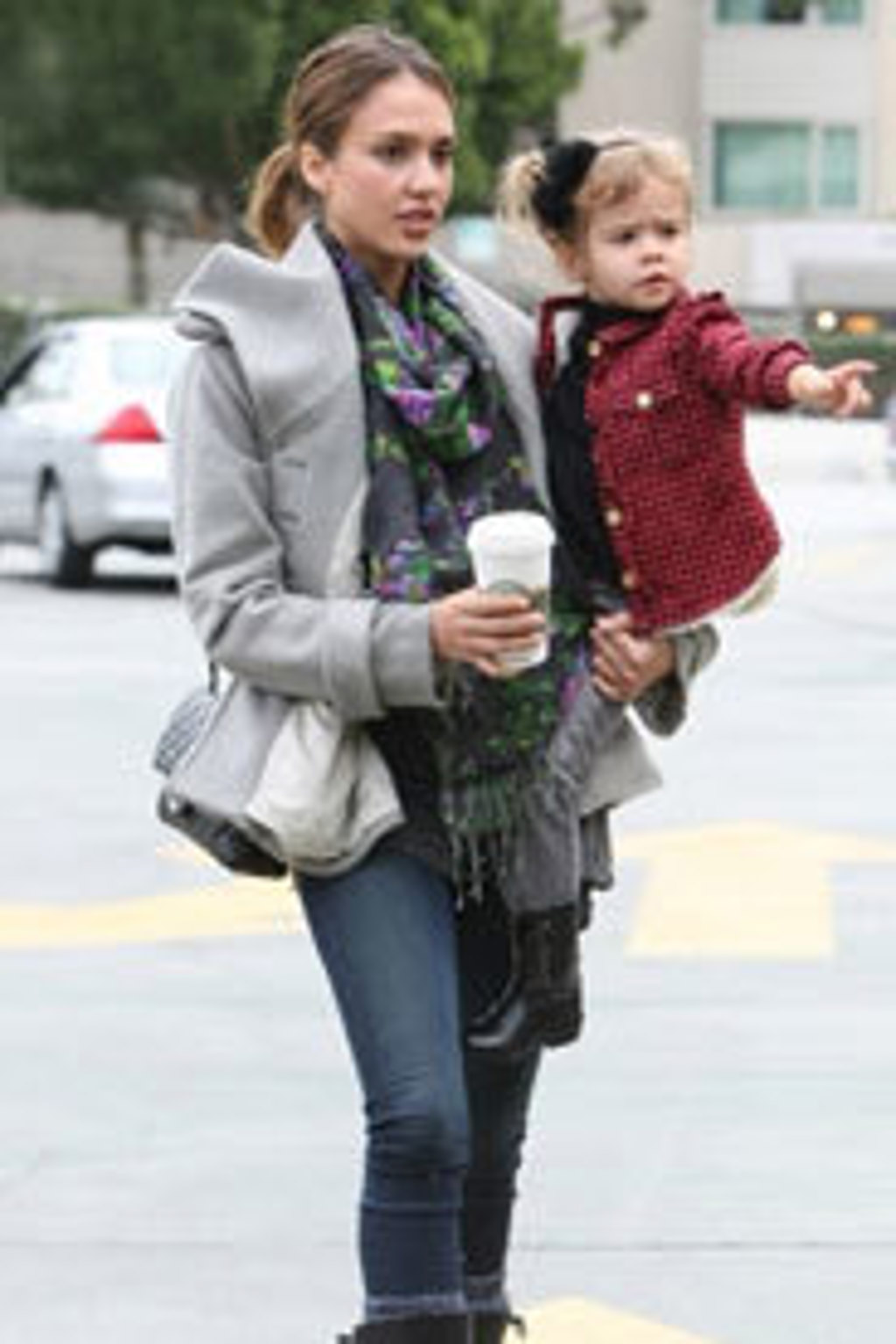 Jessica Alba a její komplexy z postavy Jessica Alba a její komplexy z postavy