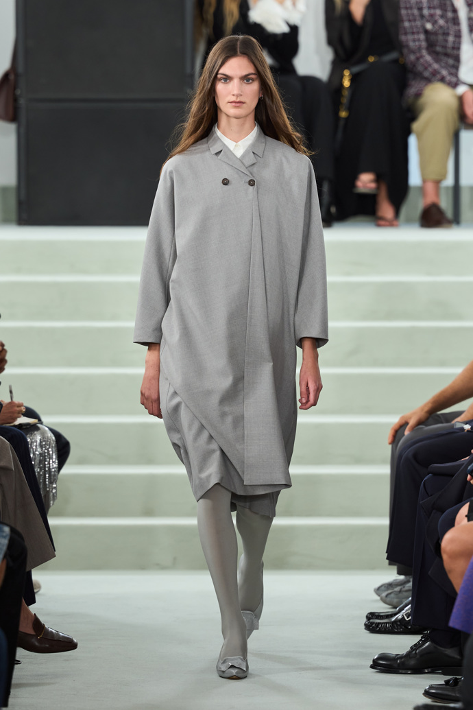 Módní předpověď z Itálie. Co budeme nosit příští rok podle trendů z Milána? Gucci vsadil na zralé ženy Módní předpověď z Itálie. Co budeme nosit příští rok podle trendů z Milána? Gucci vsadil na zralé ženy
