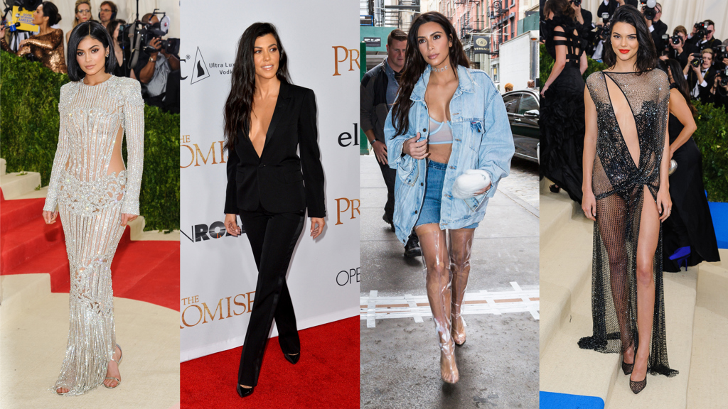 55 nejvíc sexy outfitů rodin Kardashian/Jenner 55 nejvíc sexy outfitů rodin Kardashian/Jenner