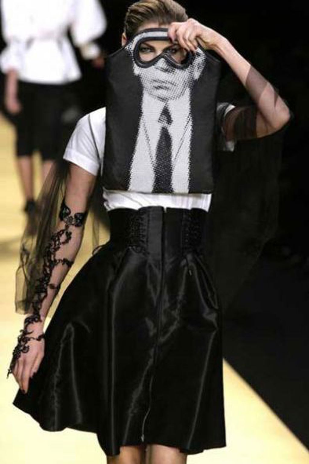 Karl Lagerfeld jako ‚taťka‘? Karl Lagerfeld jako ‚taťka‘?