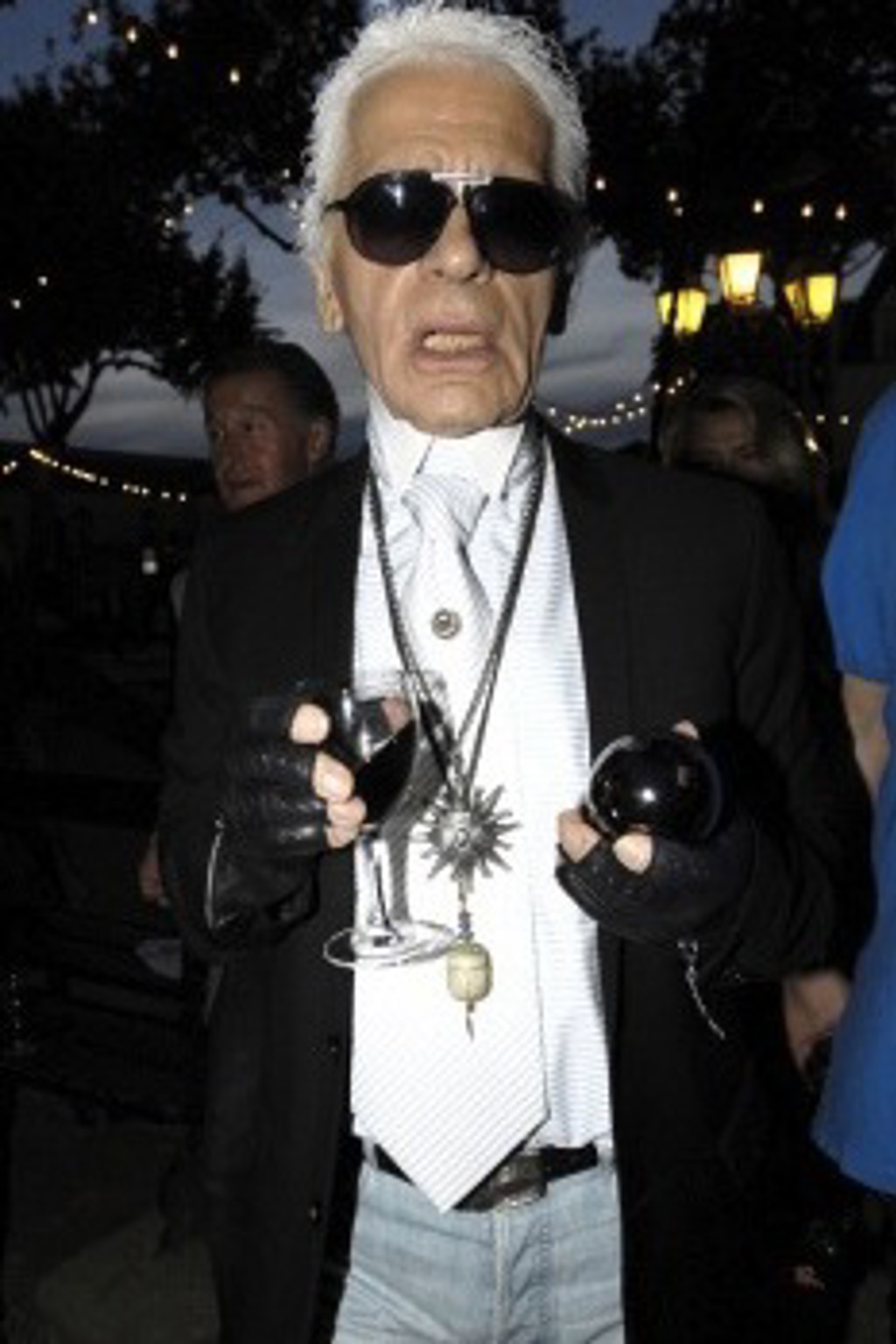 Karl Lagerfeld v Cannes