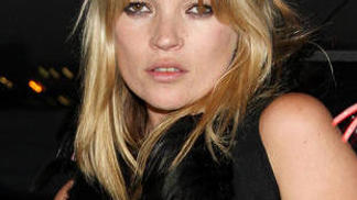 Kate Moss odmítá spekulace o svatbě