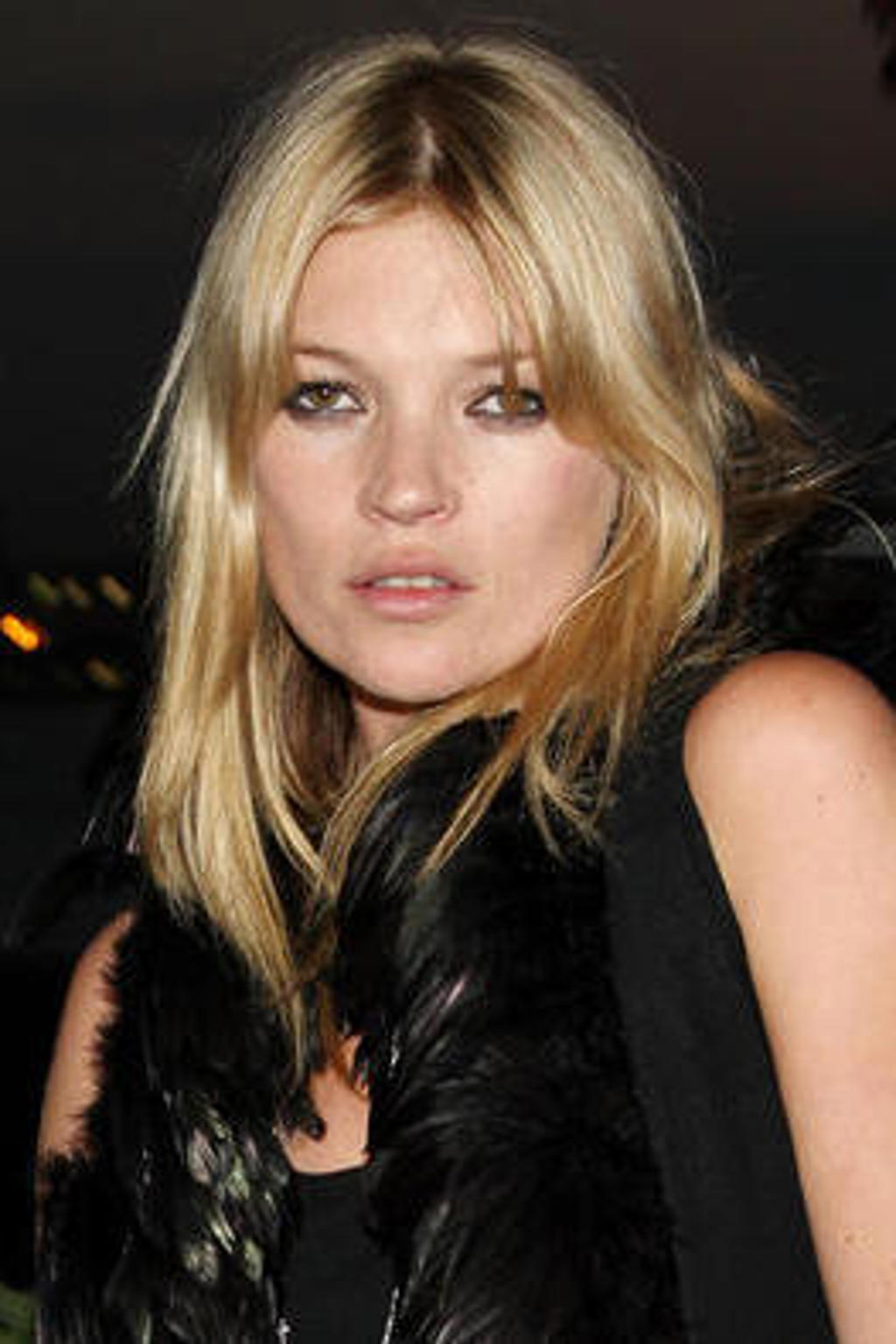 Kate Moss odmítá spekulace o svatbě Kate Moss odmítá spekulace o svatbě