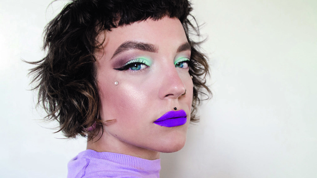 Koki testuje beauty trend: Pop star make-up