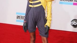 Koukni na mě: Willow Smith a další