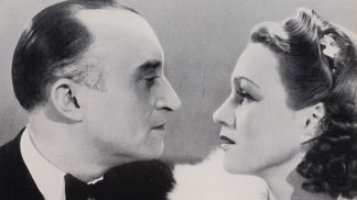 Oldřich Nový jako nezapomenutelný Kristián ze stejnojmenného snímku z roku 1939. Největší elegán českého filmu si zahrál obyčejného úředníka, který jednou za měsíc předstírá, že je muž z vyšší společnosti,