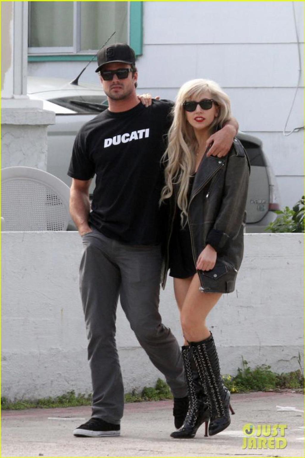 Lady Gaga předvedla přítele