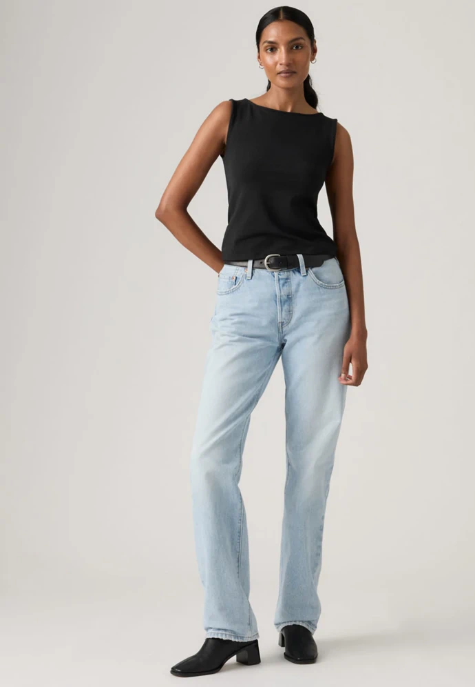 Džíny Levi’s 90s straight fit, 2 592 Kč, prodává Zalando