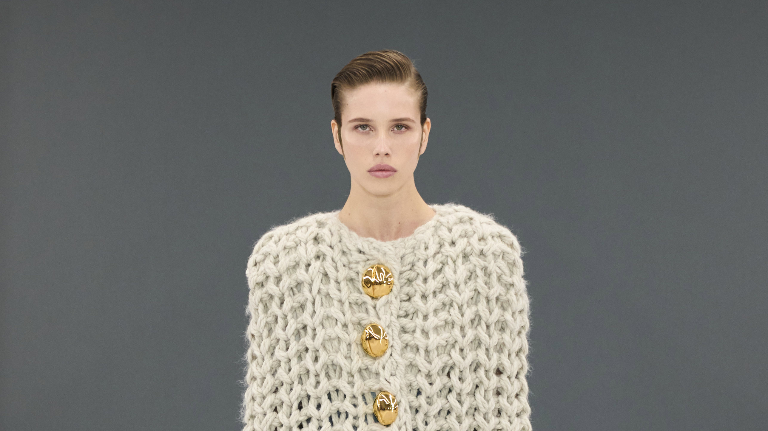 Prohlédněte si kolekci Loewe Spring Summer 2024...